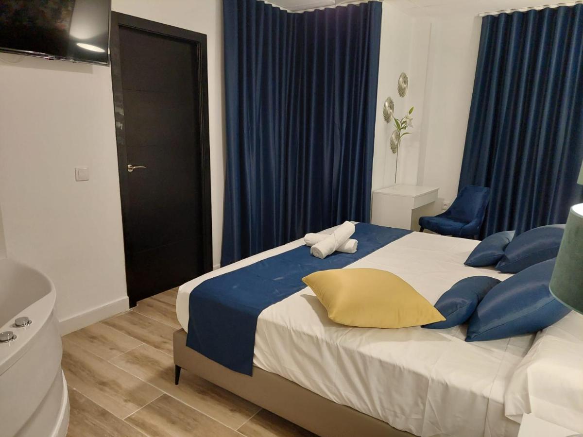 Hostal Garden Rous Paiporta Exterior photo